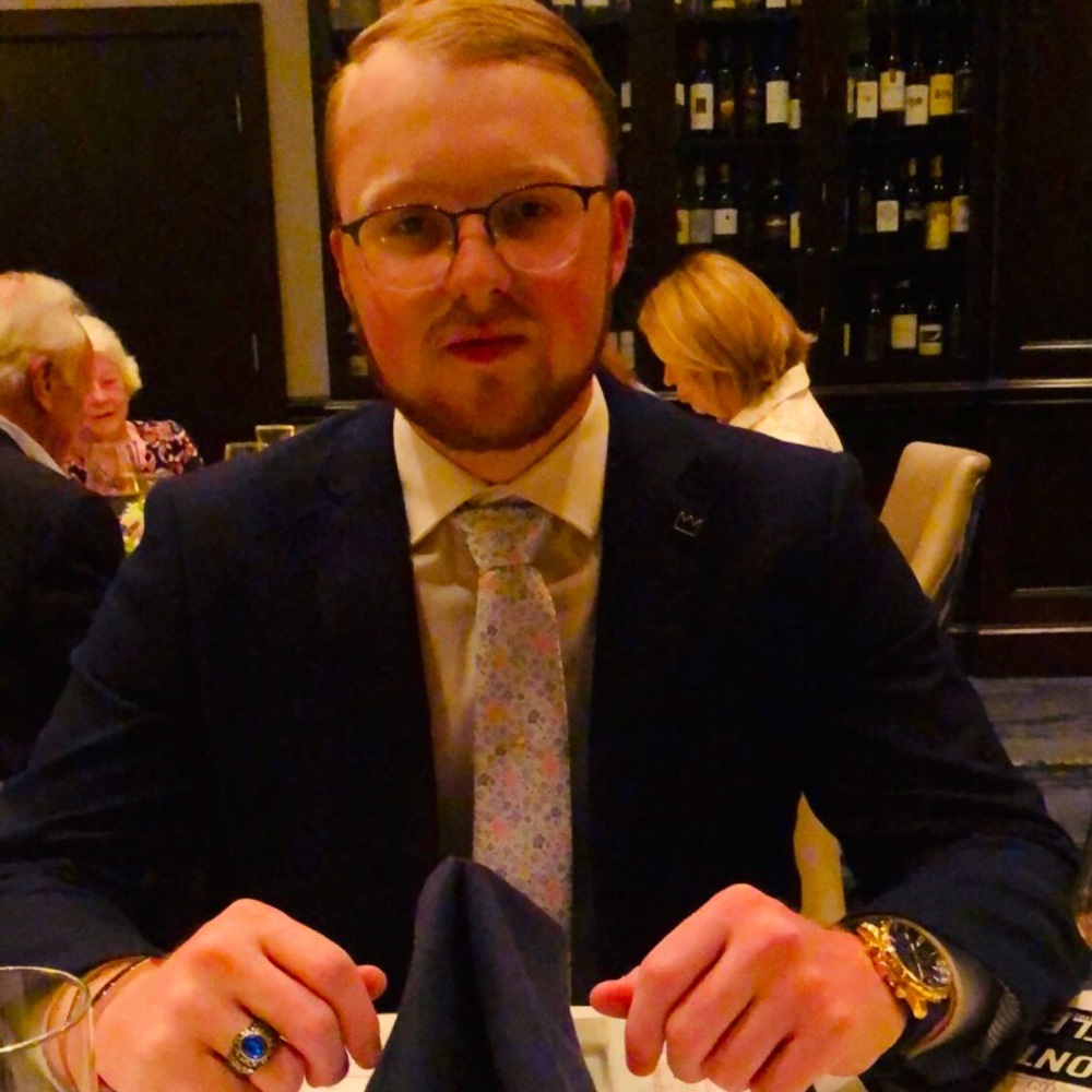 Meet your Posher, Christian